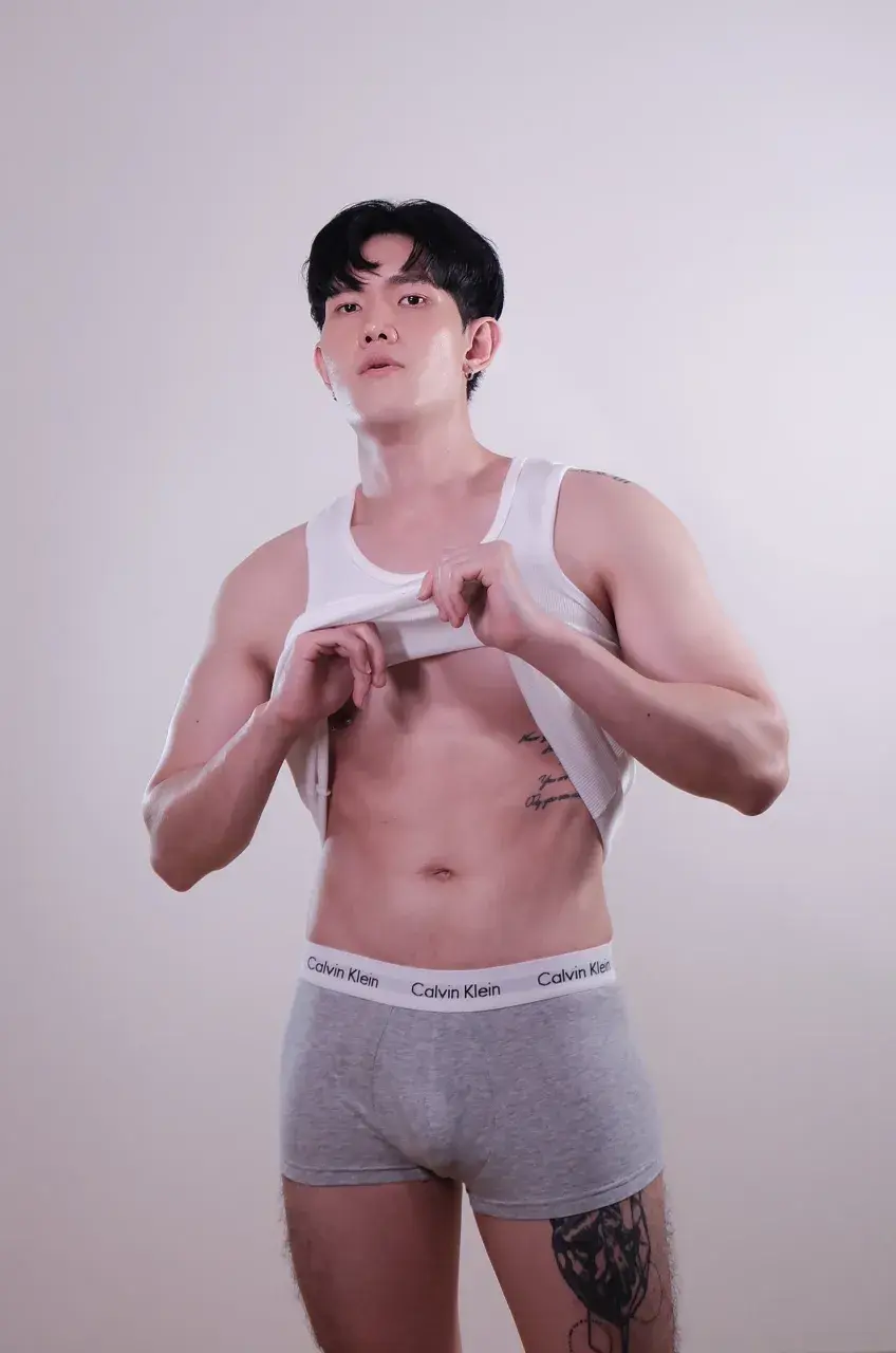 นายแบบใหม่ของแอรี่ ดู &lsquo;รวย&lsquo; ดีๆ นะ