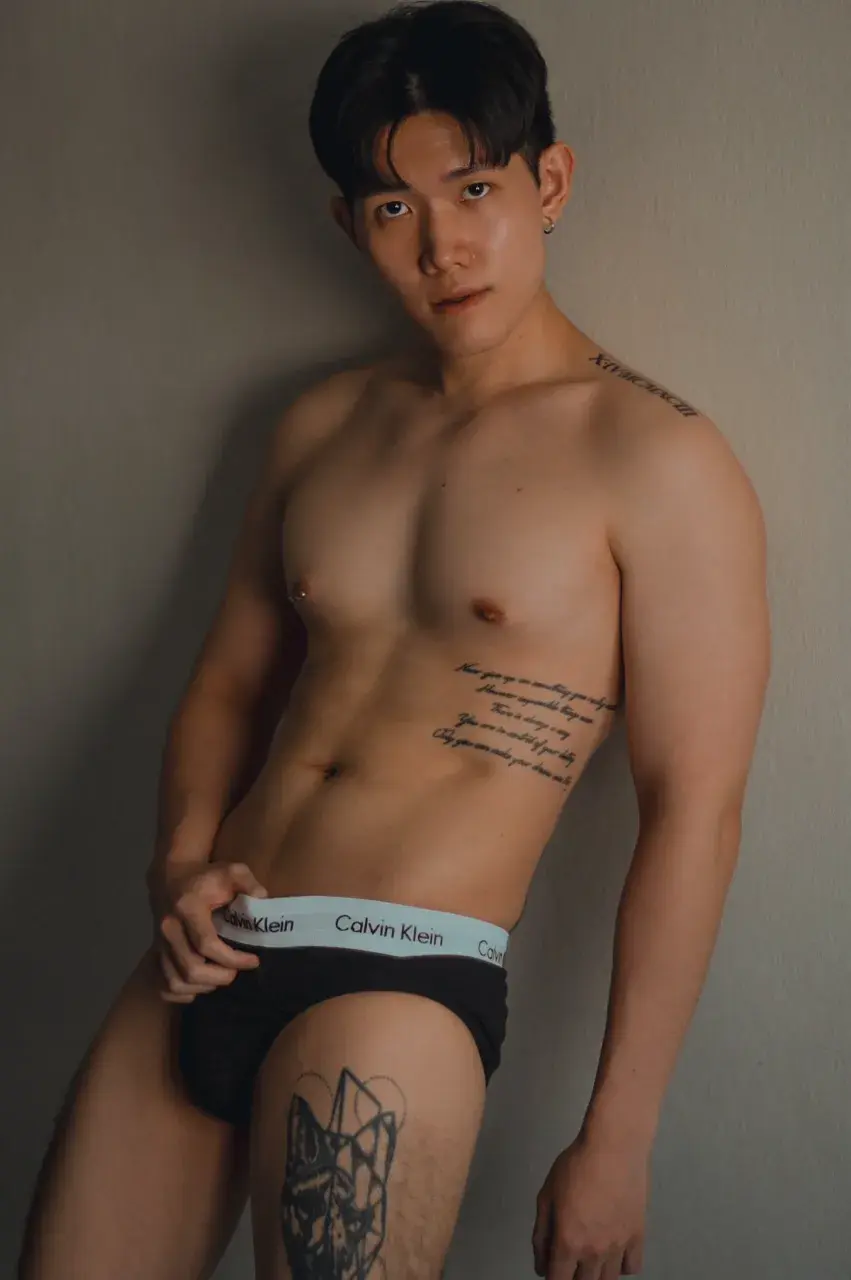 นายแบบใหม่ของแอรี่ ดู &lsquo;รวย&lsquo; ดีๆ นะ