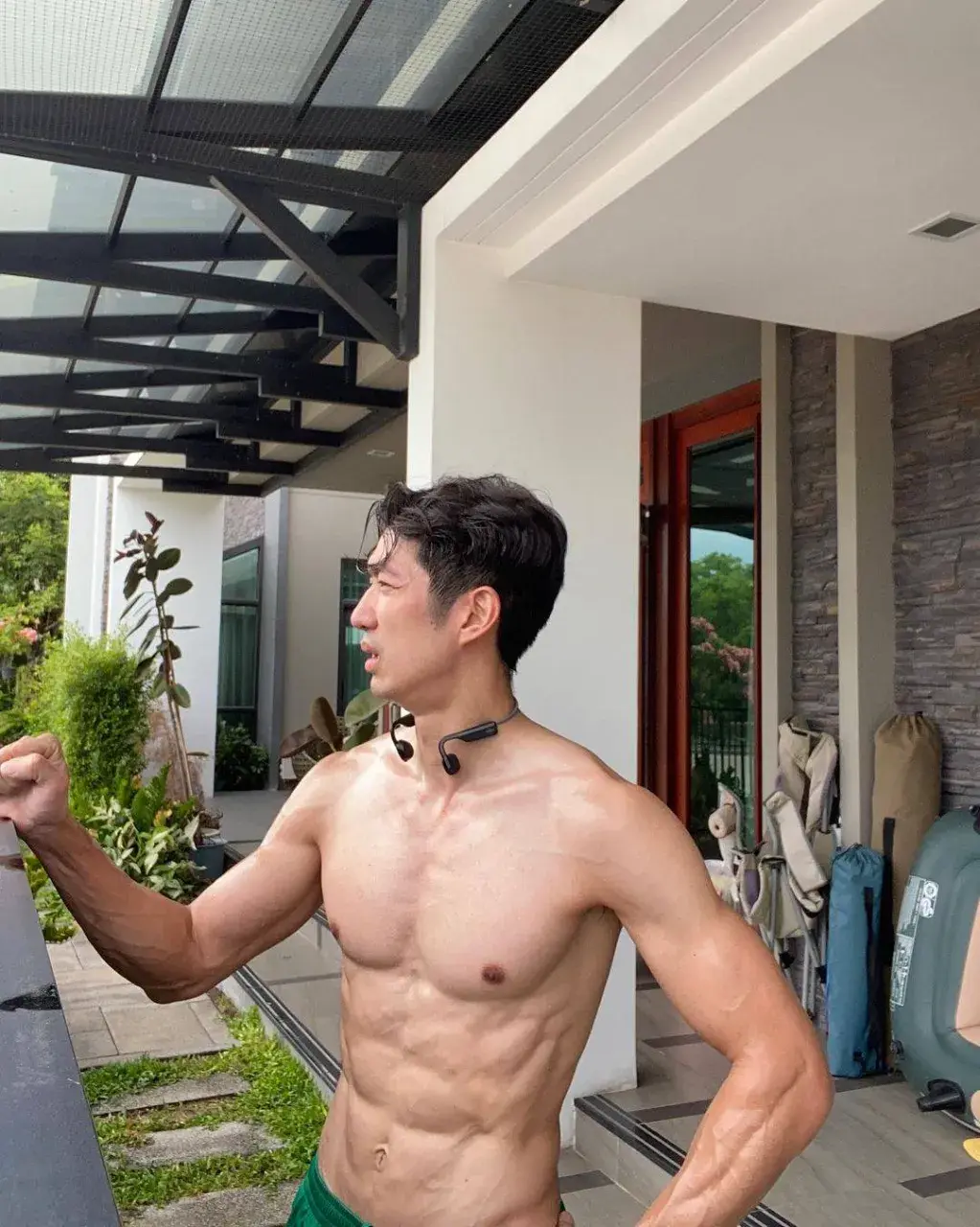 พี่เข้มมมม