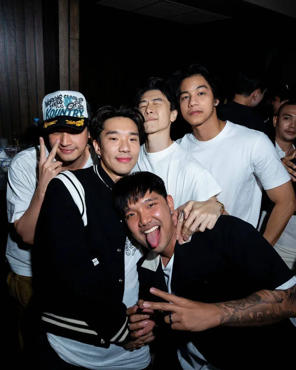 มวยโค้กสดๆ