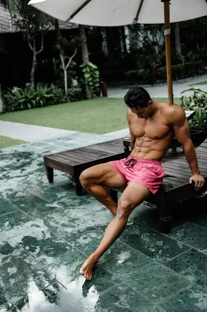 หล่อล่ำแสนสะท้าน 001.