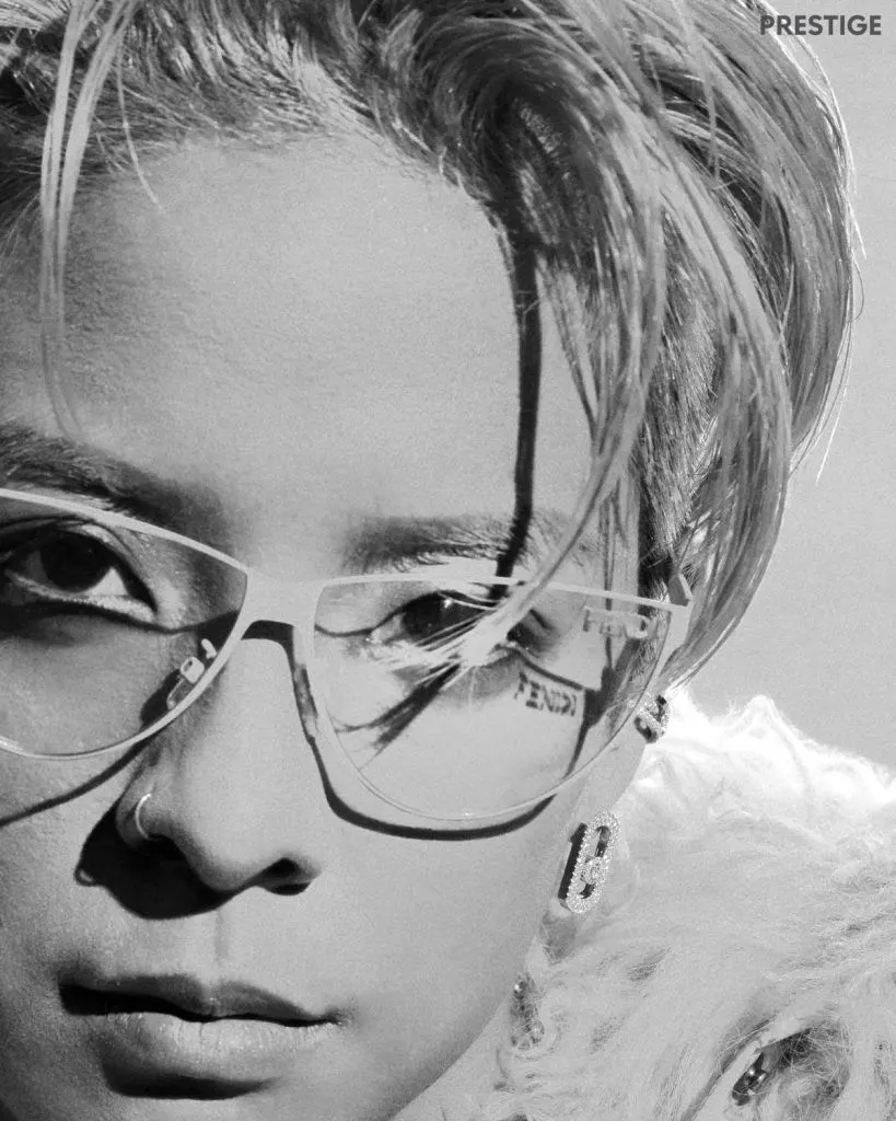 Amber Liu @ PRESTIGE HK April 2024