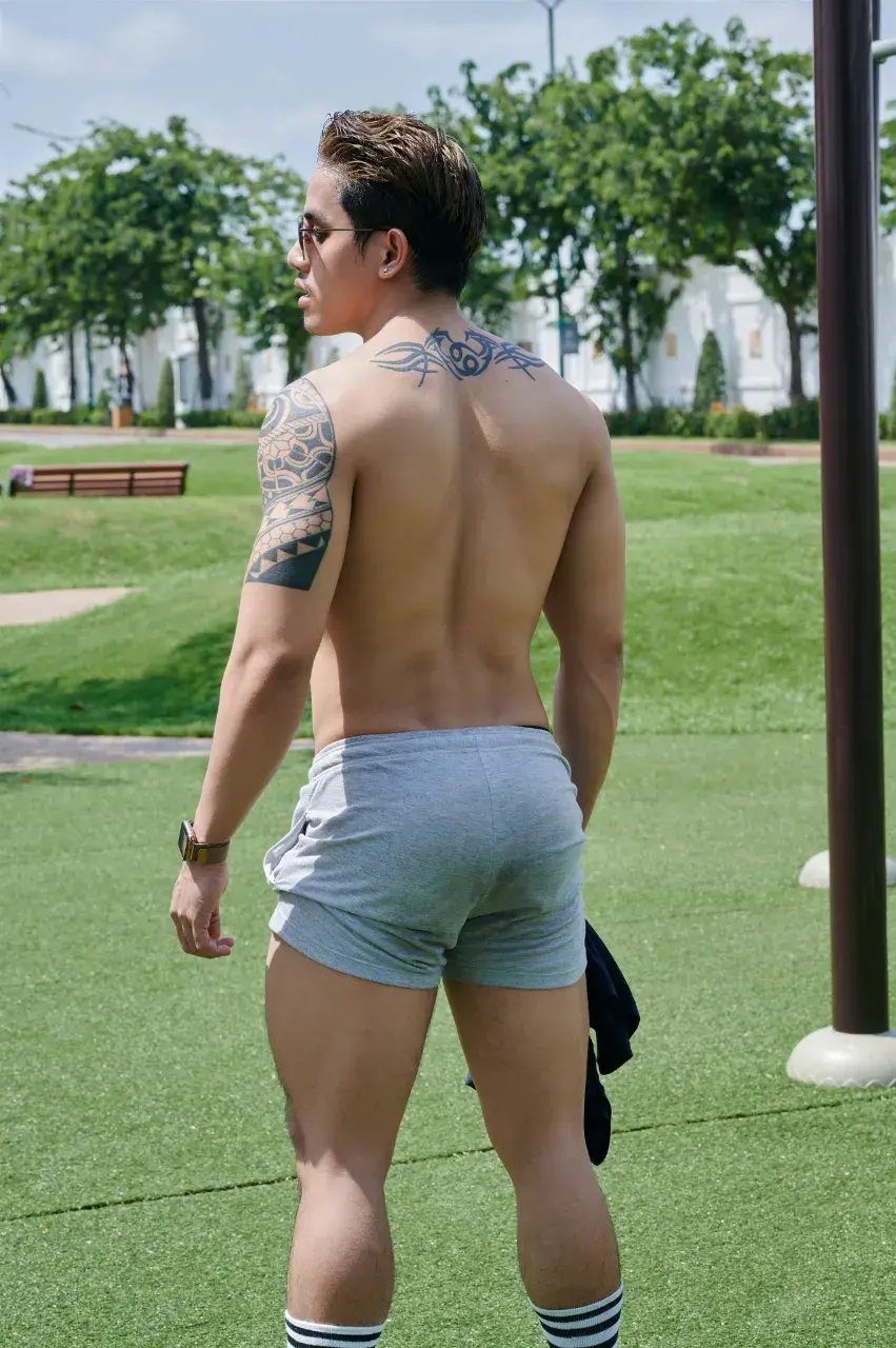 ใส่แบบนี้ มีหลักฐานที่ กำแพงนครวัด