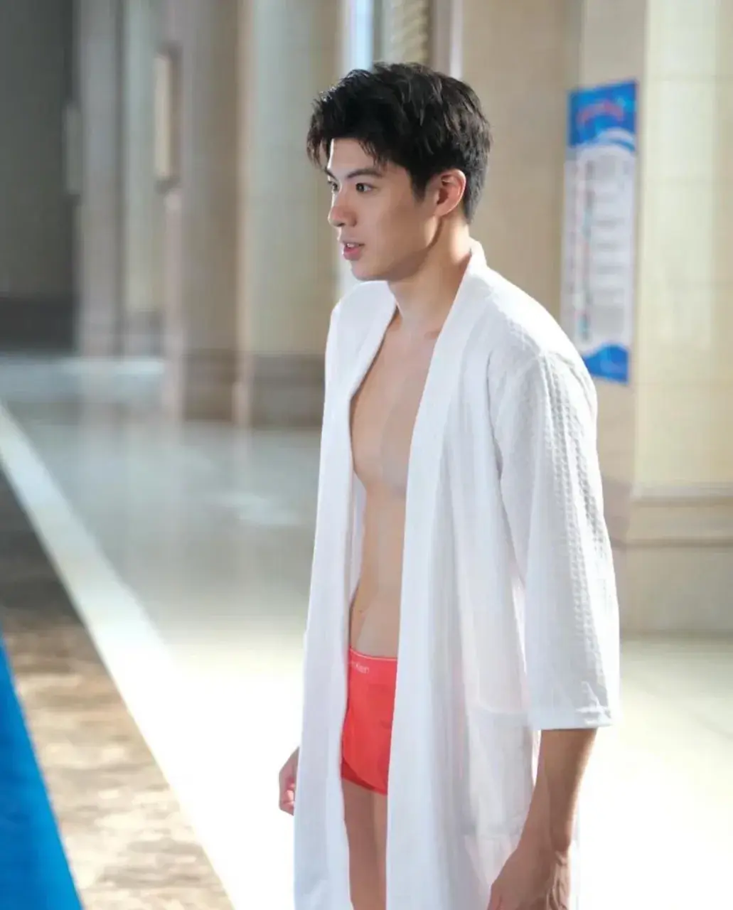 ขาวตี๋ใสๆ