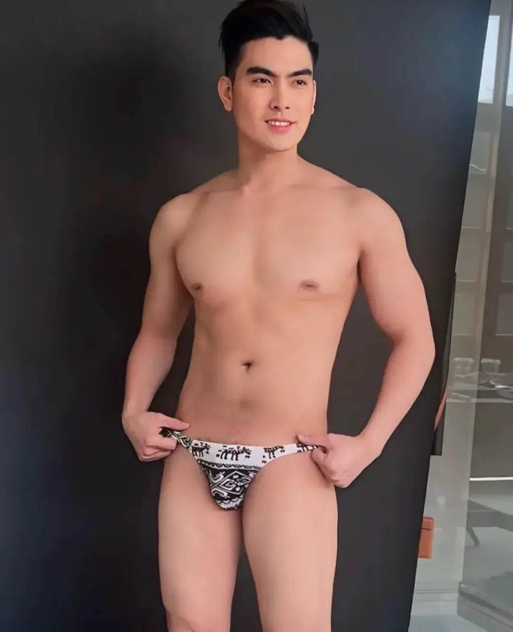 สักครั้ง..