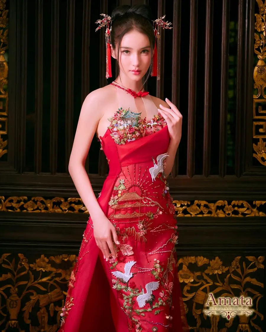 โยชิ รินรดา @ Wedding Creation Honeymoon issue 47 Jan-Mar 2024