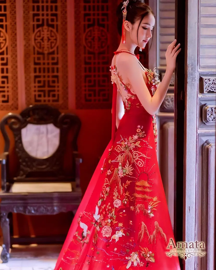 โยชิ รินรดา @ Wedding Creation Honeymoon issue 47 Jan-Mar 2024