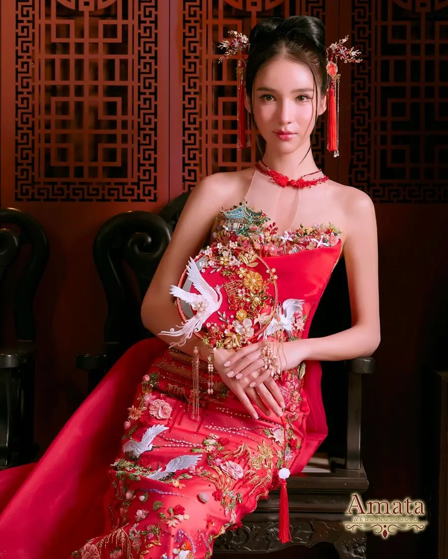 โยชิ รินรดา @ Wedding Creation Honeymoon issue 47 Jan-Mar 2024