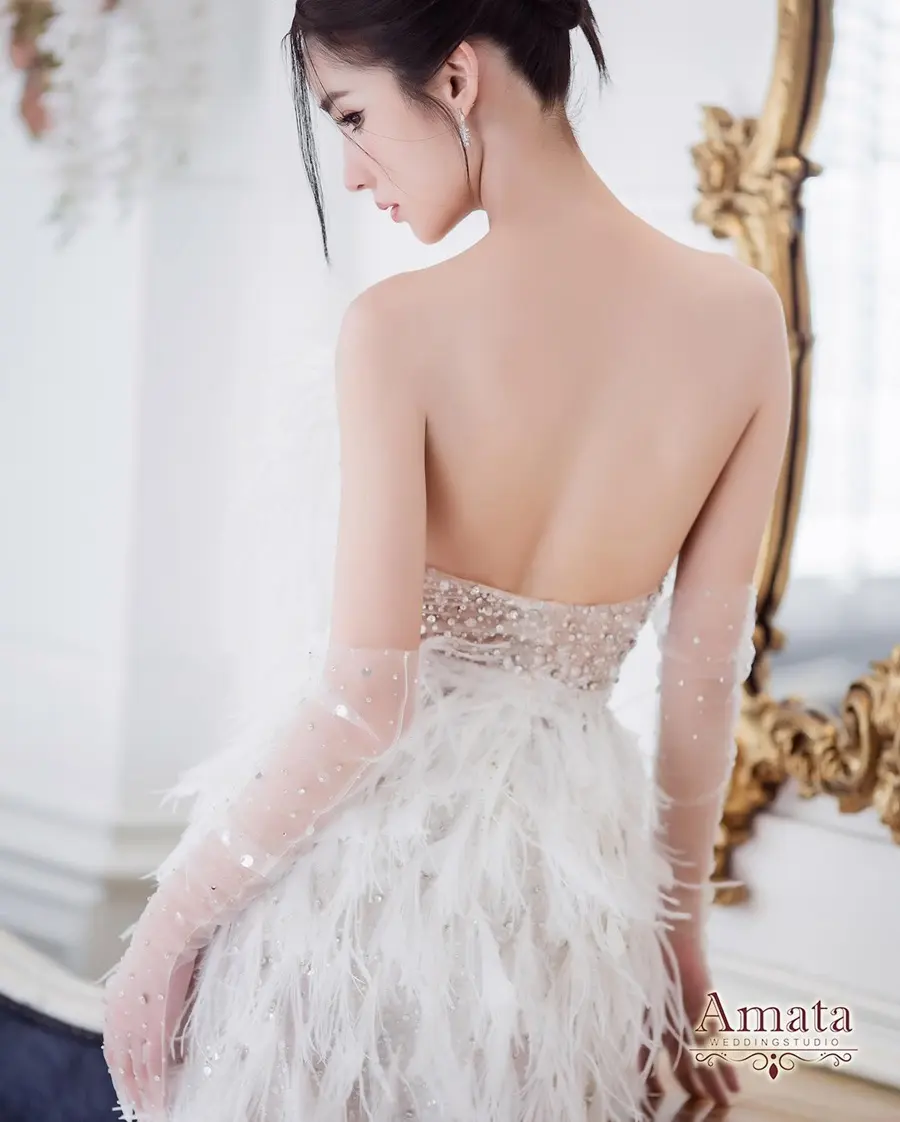 โยชิ รินรดา @ Wedding Creation Honeymoon issue 47 Jan-Mar 2024