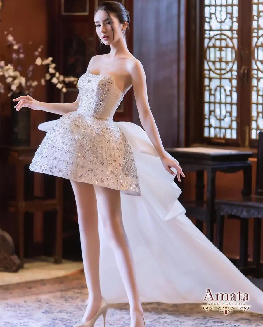 โยชิ รินรดา @ Wedding Creation Honeymoon issue 47 Jan-Mar 2024