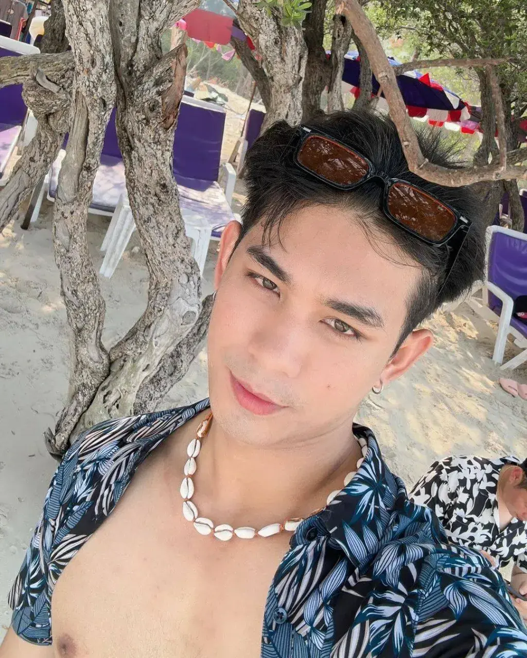 แซ่บเลียสาก