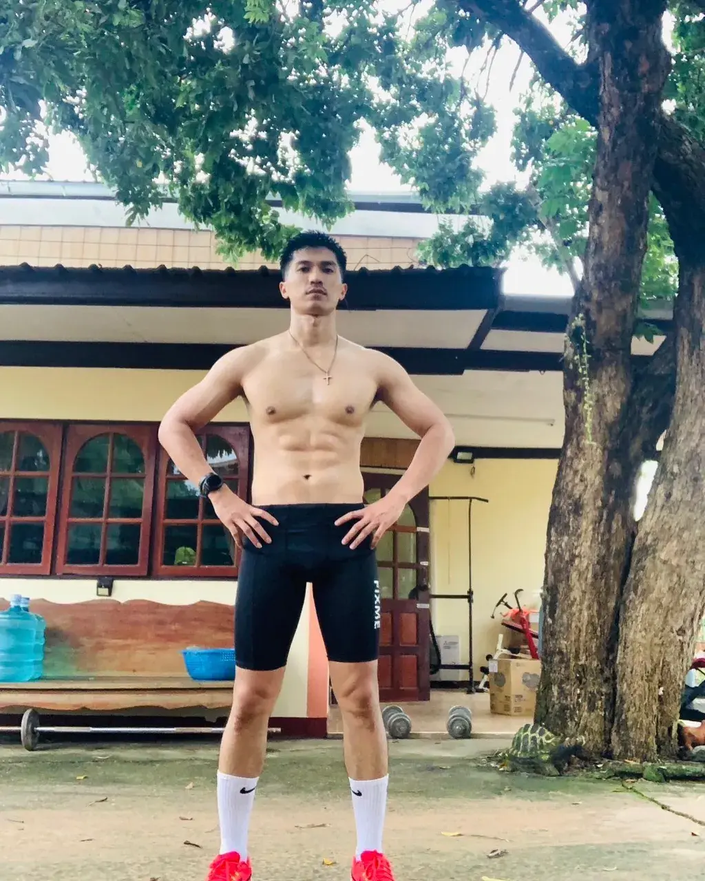 ผัวเขาเราแอบแซ่บ