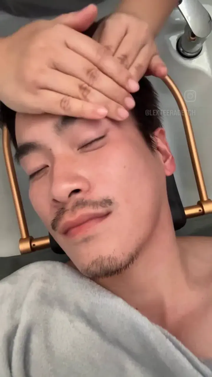 ซูมหนวดเสวมาก