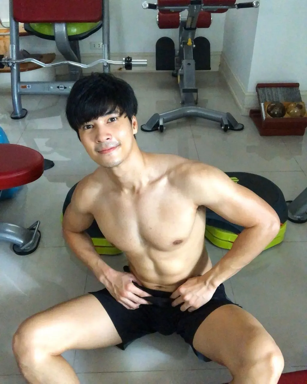 ไมค์แซ่บมาก