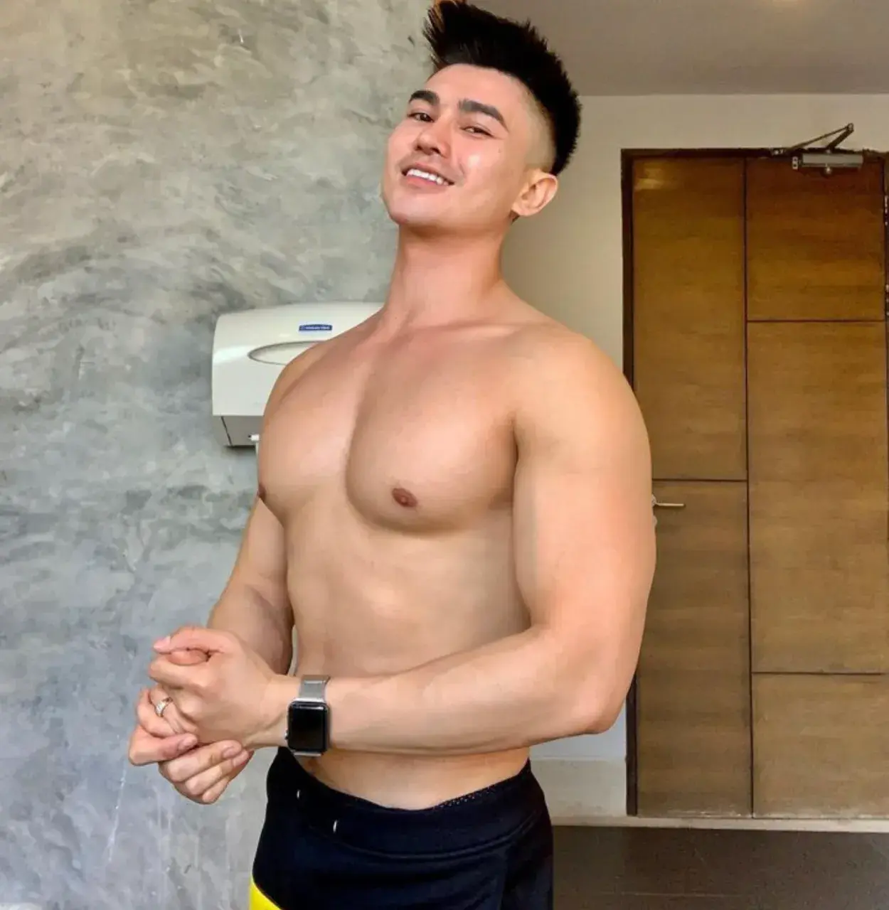 หมอแซม หนุ่มหน้าหวาน IG.sammyphakhapon