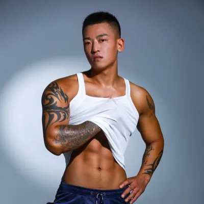回上海第一件事，那必须先晒个灯黑一点