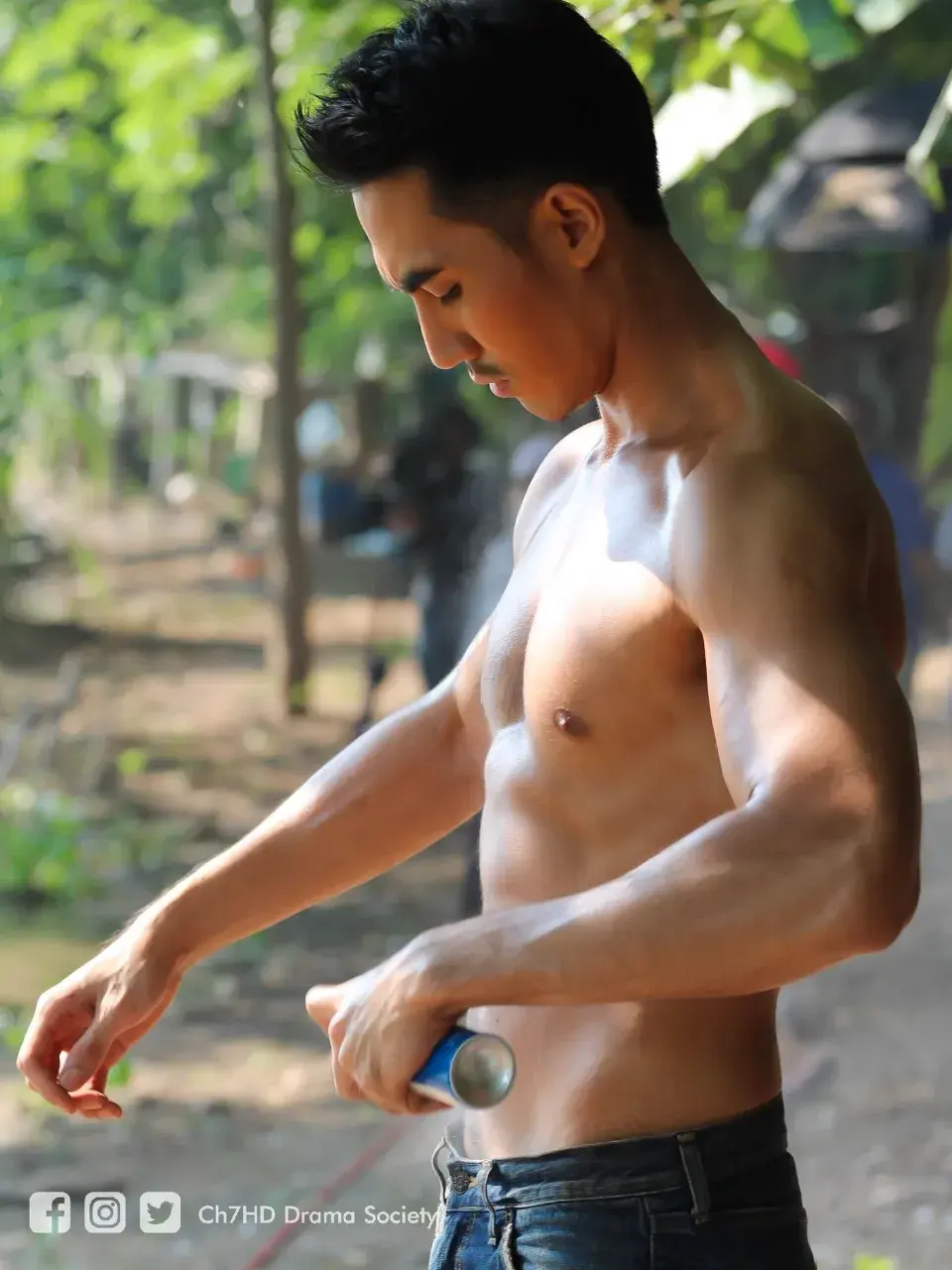 ยิ่งซูมยิ่งแซ่บ