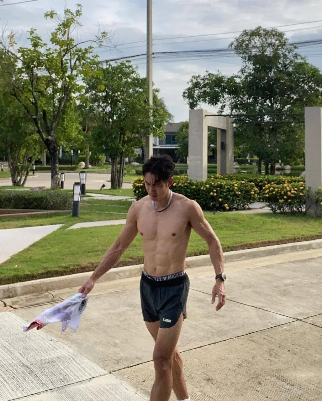 เฮียเดี่ยวพาเจียวววทุกวัน