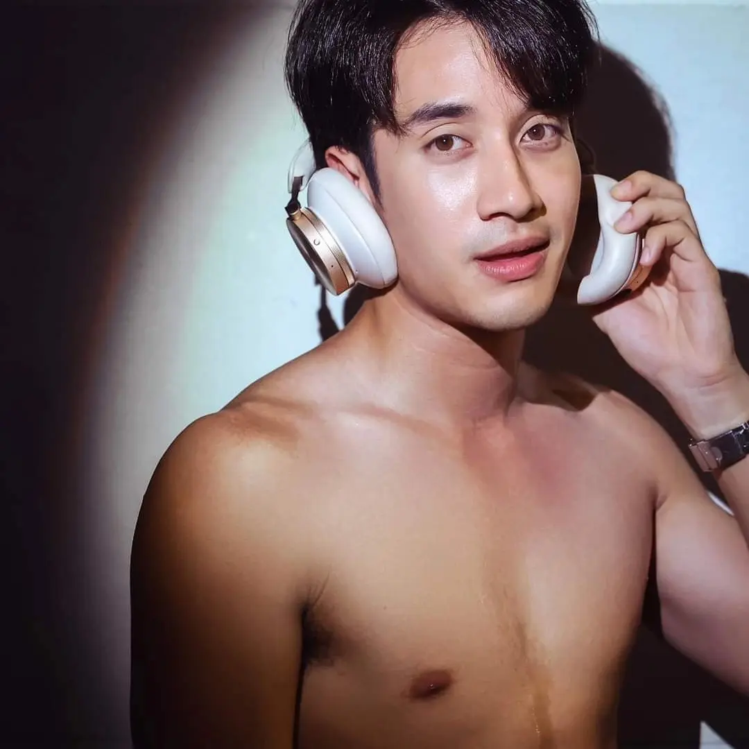 รวมหนุ่มกลัดมัน
