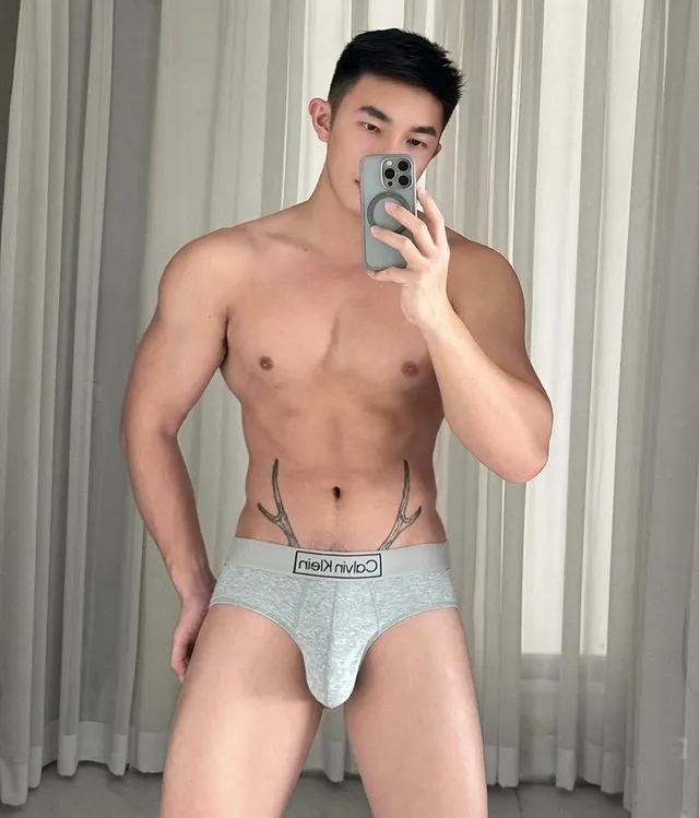 Calvin Klein ➡️ https://s.shopee.co.th/1fzIle4Ww2