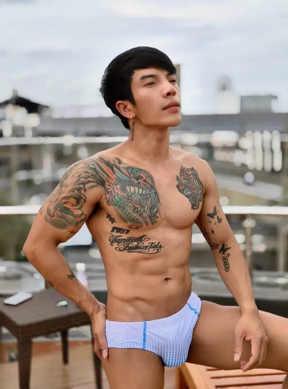 ตาก็จะปรือๆหน่อย