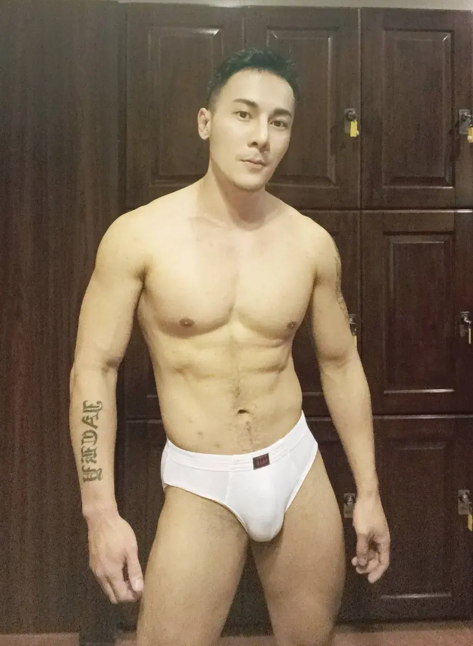 หนุ่มไทย More pics IG : jackylee1988