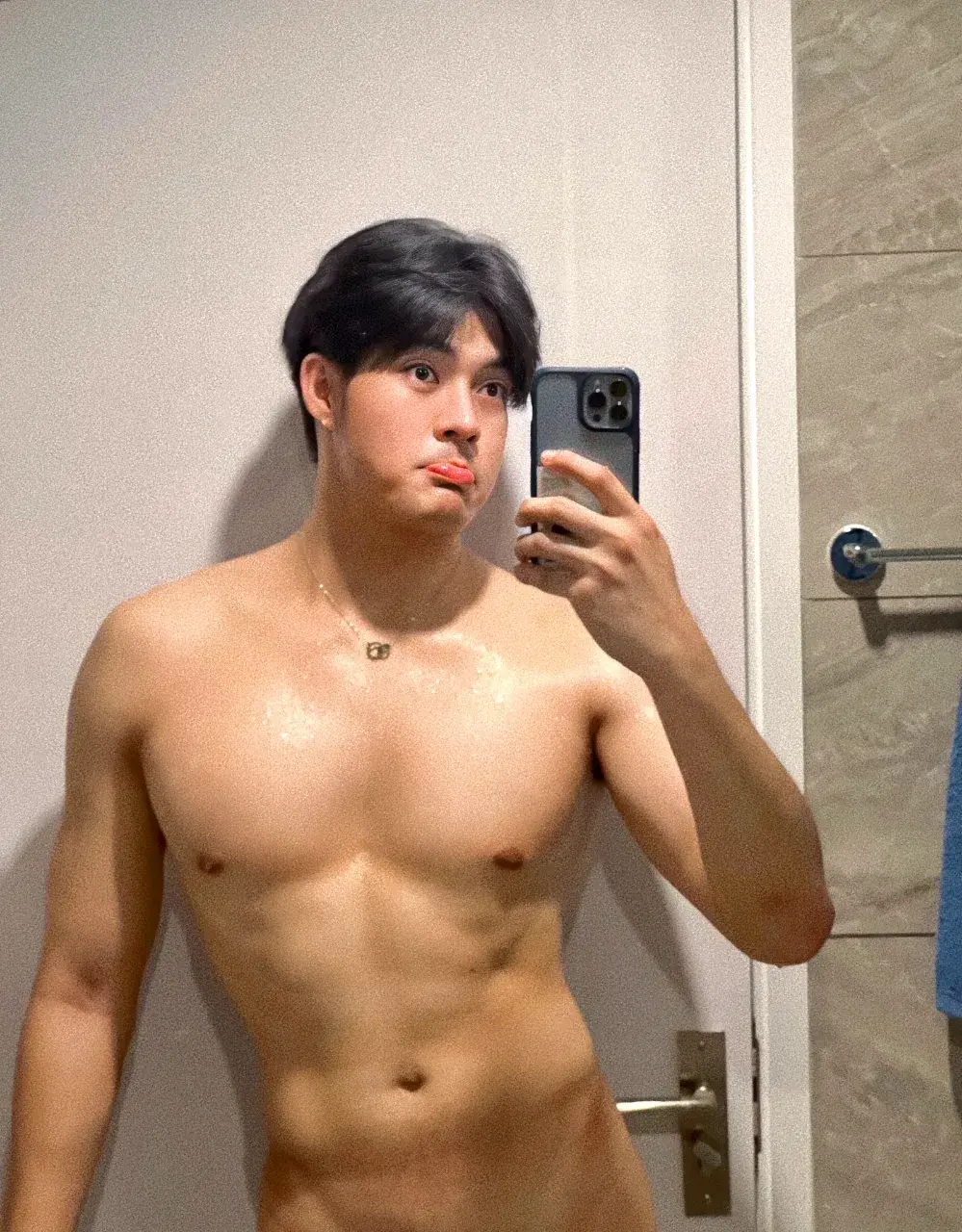 หนุ่มเอก หล่อใส IG : Aekonly