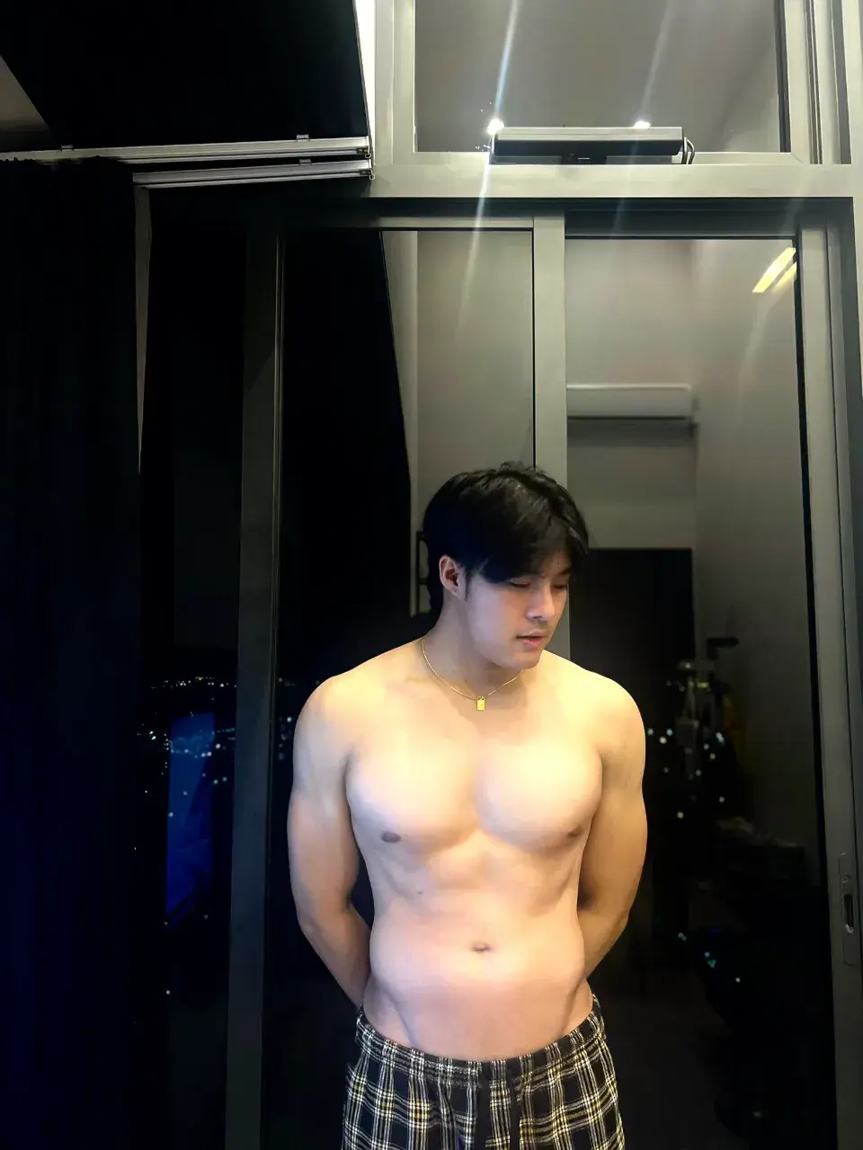 หนุ่มเอก หล่อใส IG : Aekonly