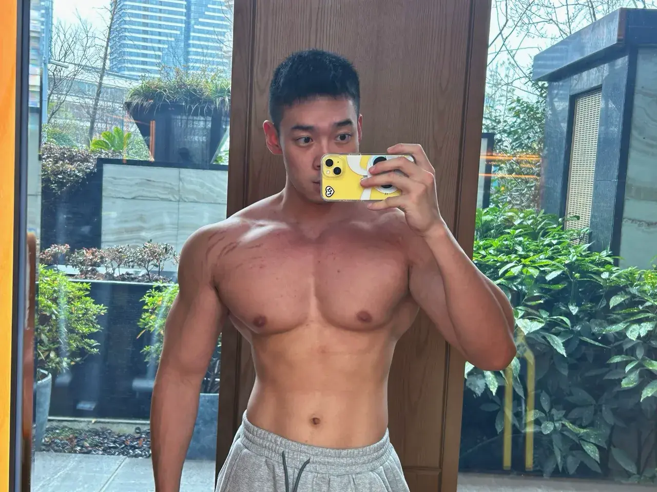 เลิฟซีน หนุ่มจีน