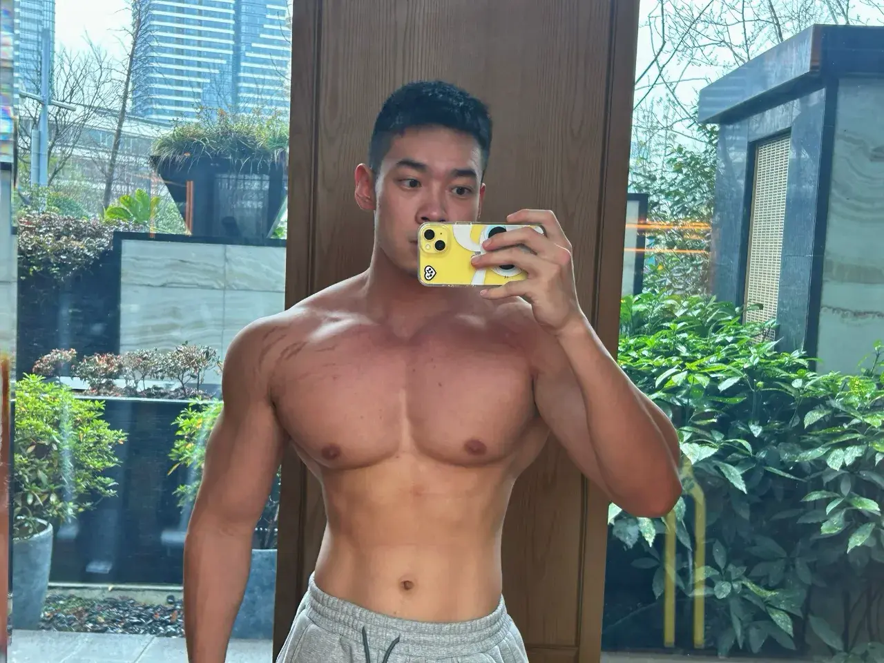 เลิฟซีน หนุ่มจีน