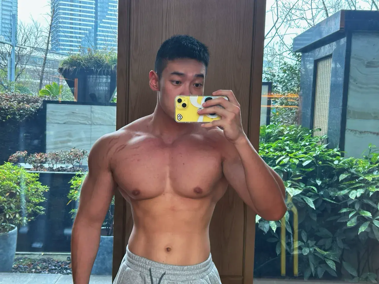 เลิฟซีน หนุ่มจีน