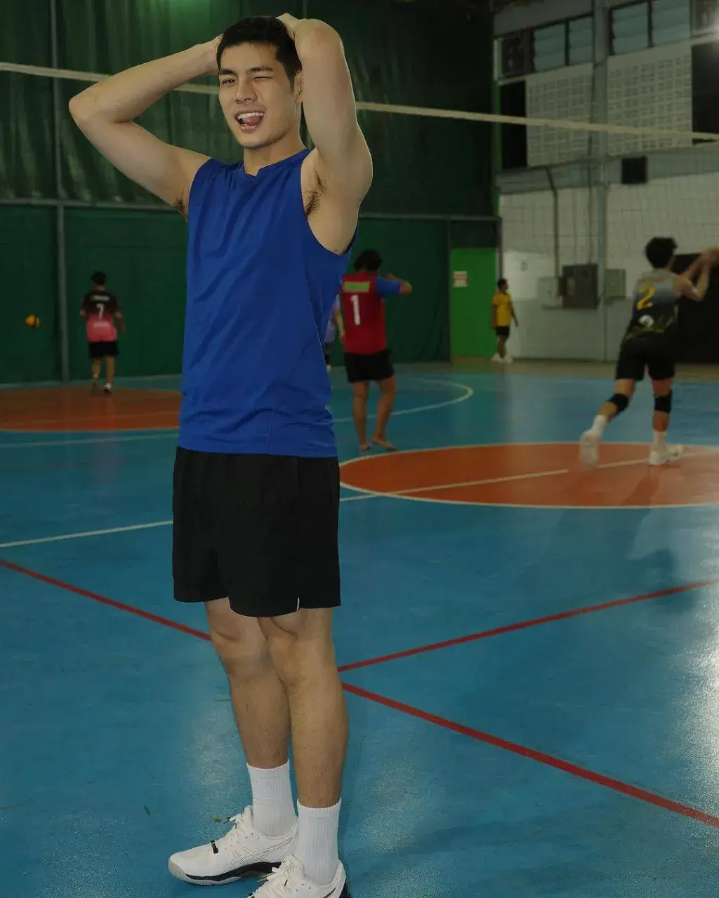 ไม่ถอดยังน่ากอดขนาดนี้
