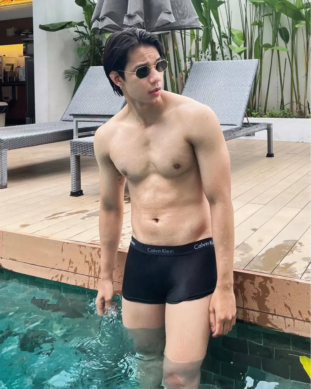 หล่อน่าลิ้มลอง