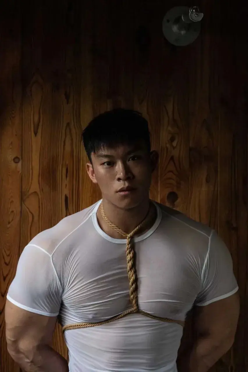 ชายกลางป่า