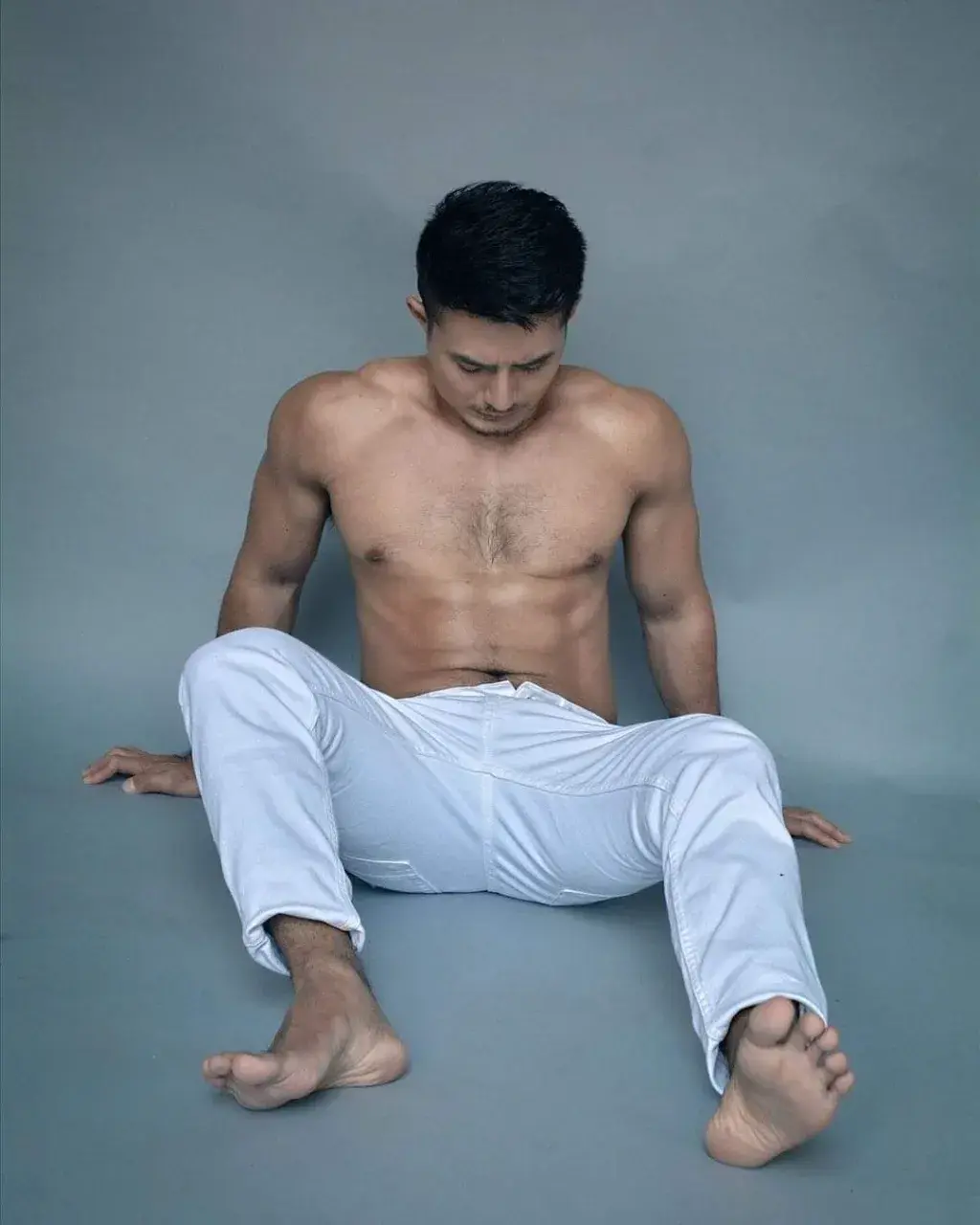 ชายกลางป่า