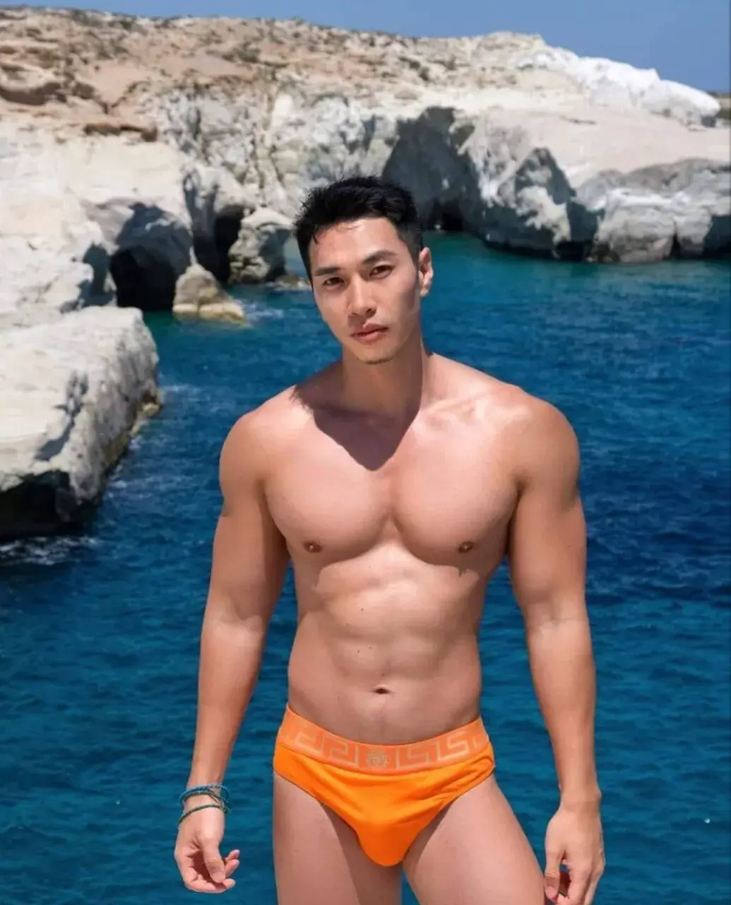 ถอดโชว์เรือนร่าง 2892
