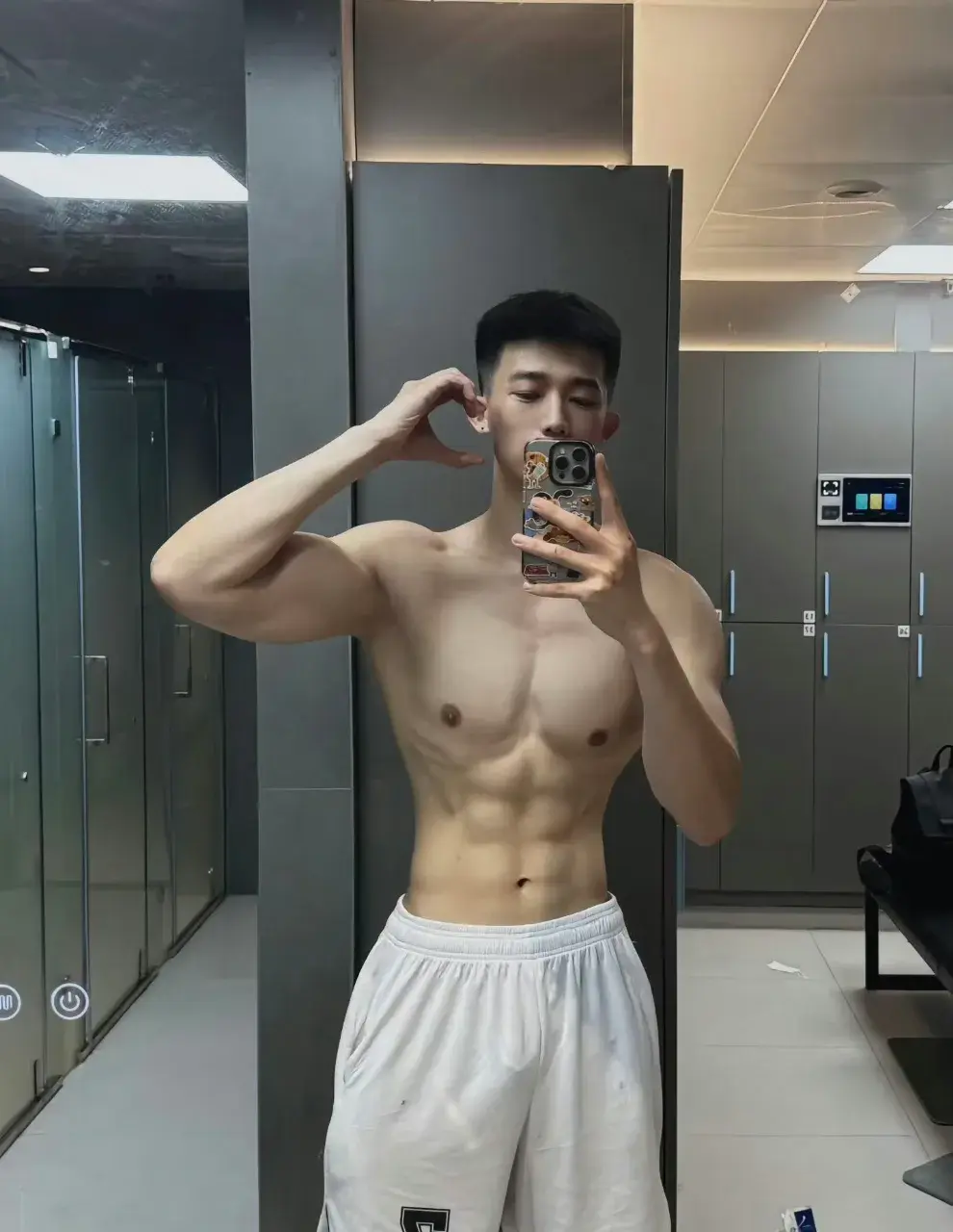 ถอดโชว์เรือนร่าง 2892