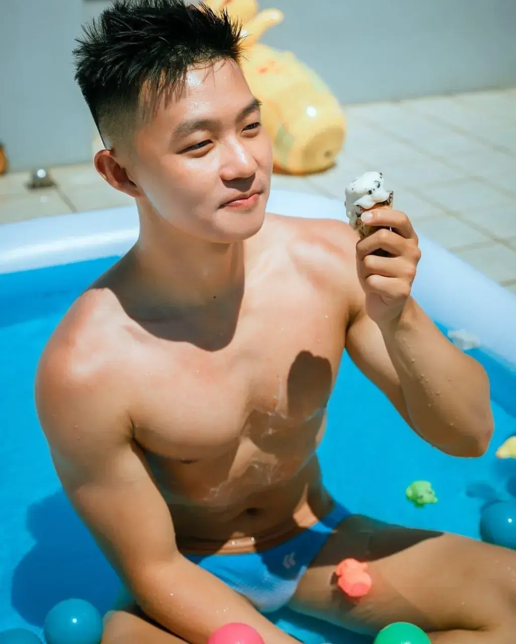 ถอดโชว์เรือนร่าง 2892