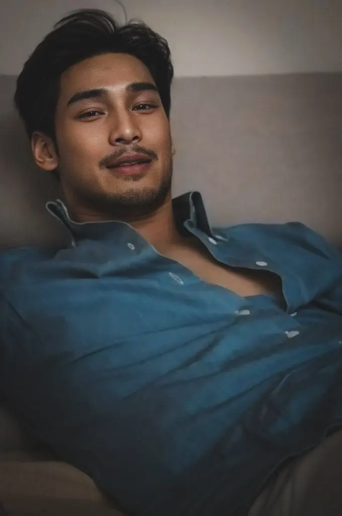 หล่อเข้ม100เม็ด