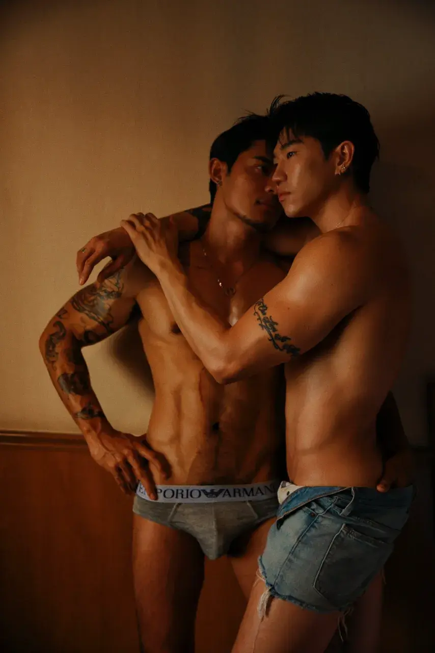 คู่รัก ระบือโลก.