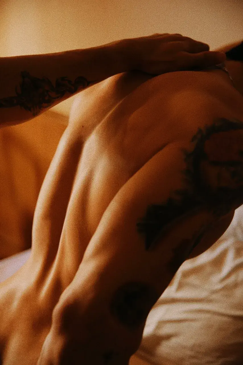 คู่รัก ระบือโลก.