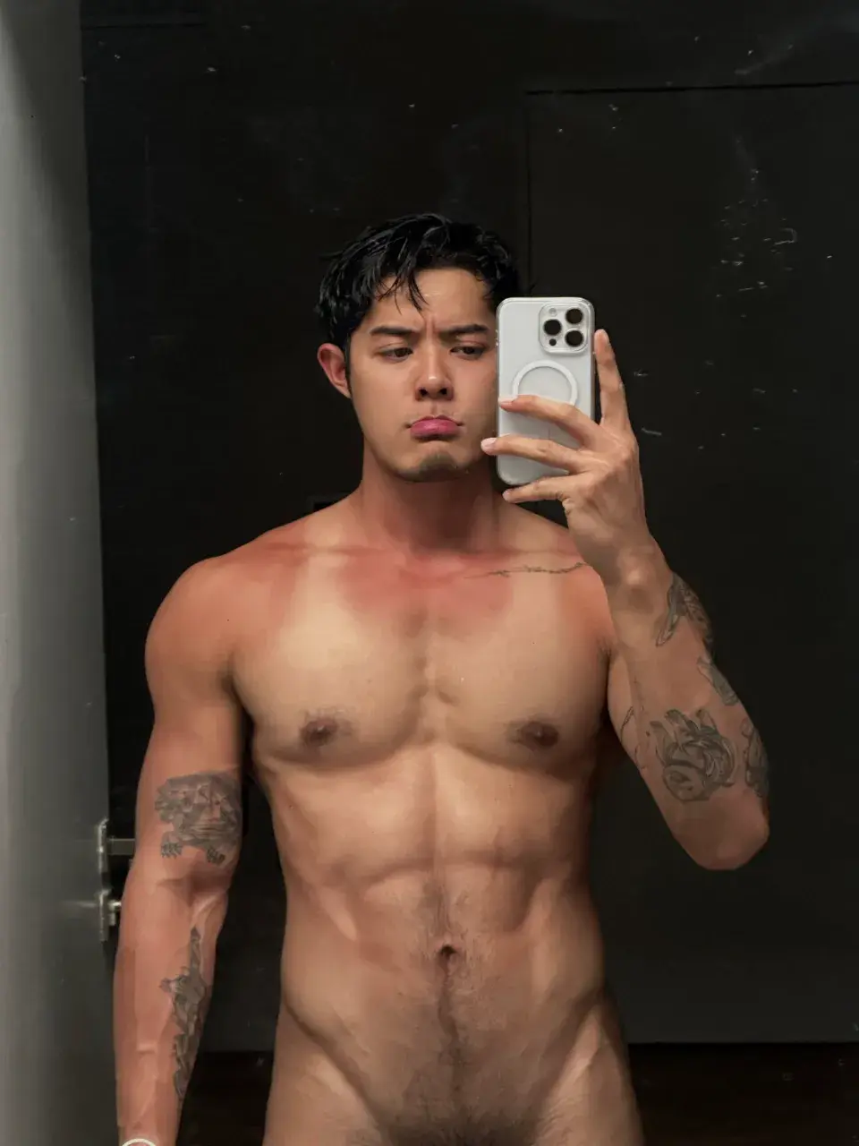 คู่รัก ระบือโลก.