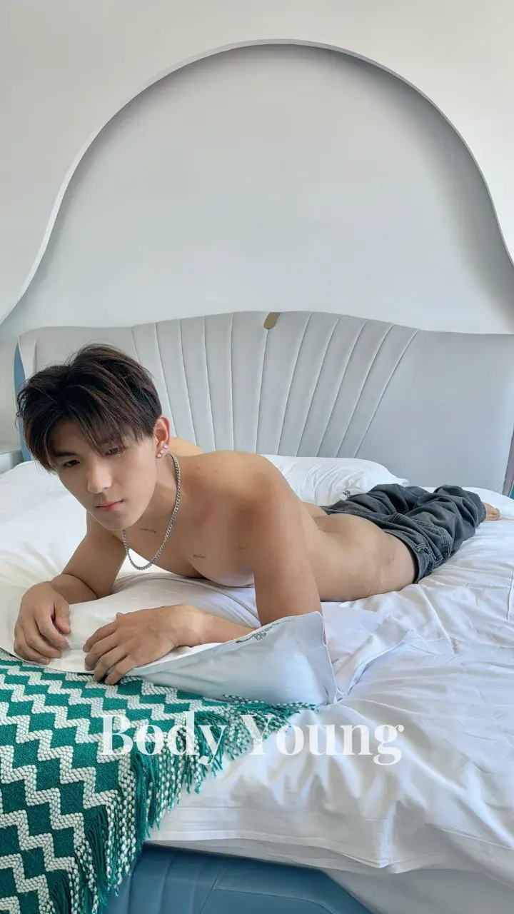 นายแบบ BodyYoung