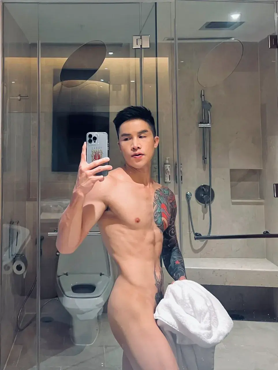 หนุ่มแบงค์ สปป ลาว IG.@bank_698