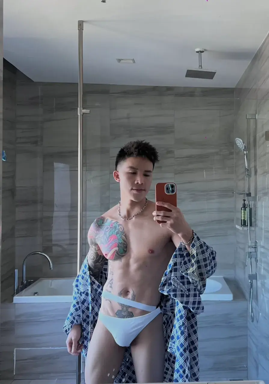 หนุ่มแบงค์ สปป ลาว IG.@bank_698