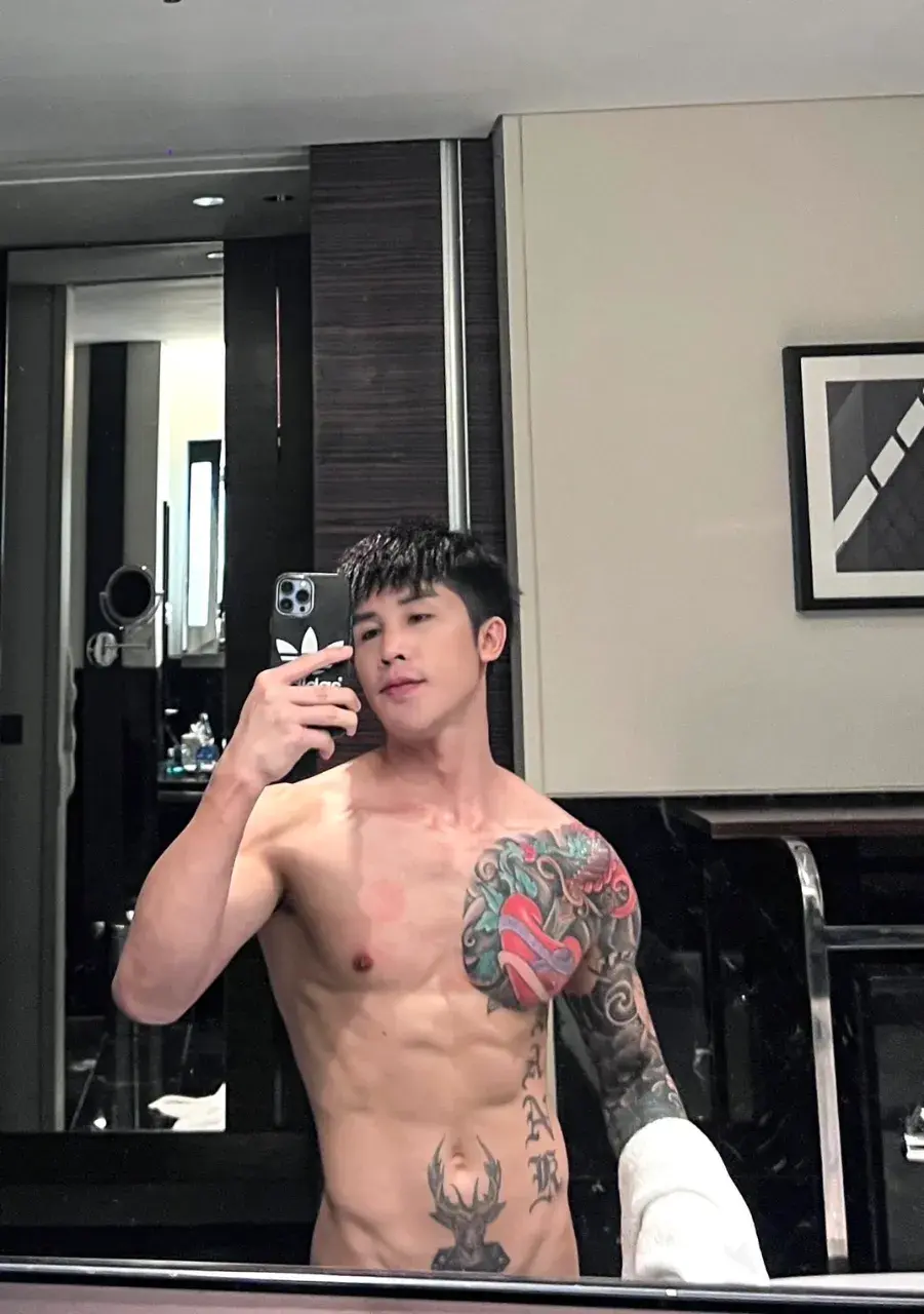 หนุ่มแบงค์ สปป ลาว IG.@bank_698