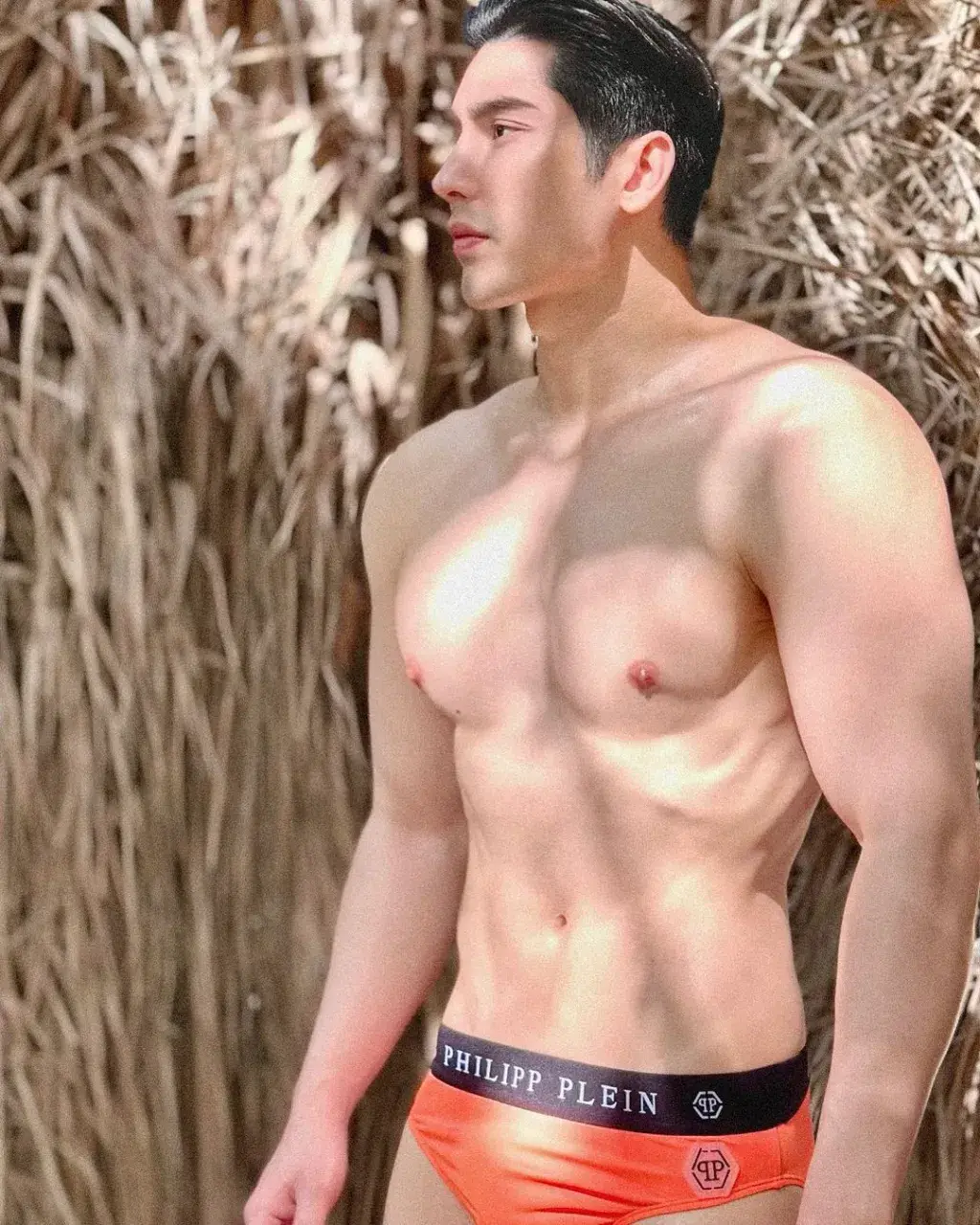ส่องความอูมมี่ "เอิร์ก เลเดอเรอร์" หนุ่มหล่อสุดเซ็กซี่คู่กรณี "ลิลลี่ เหงียน"