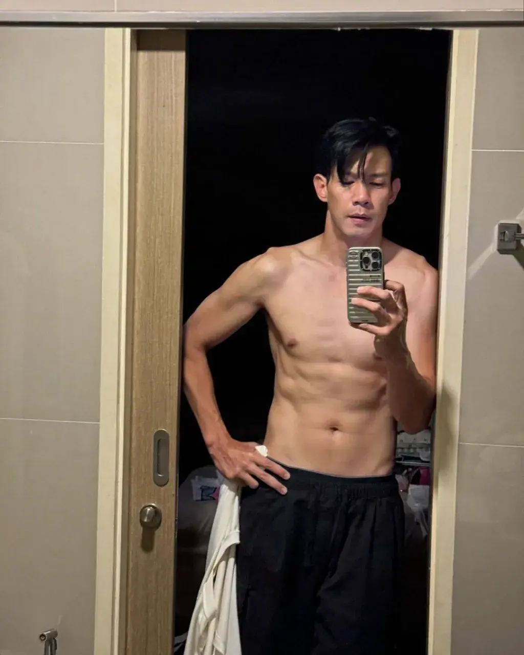 แซ่บตัวพ่อออ