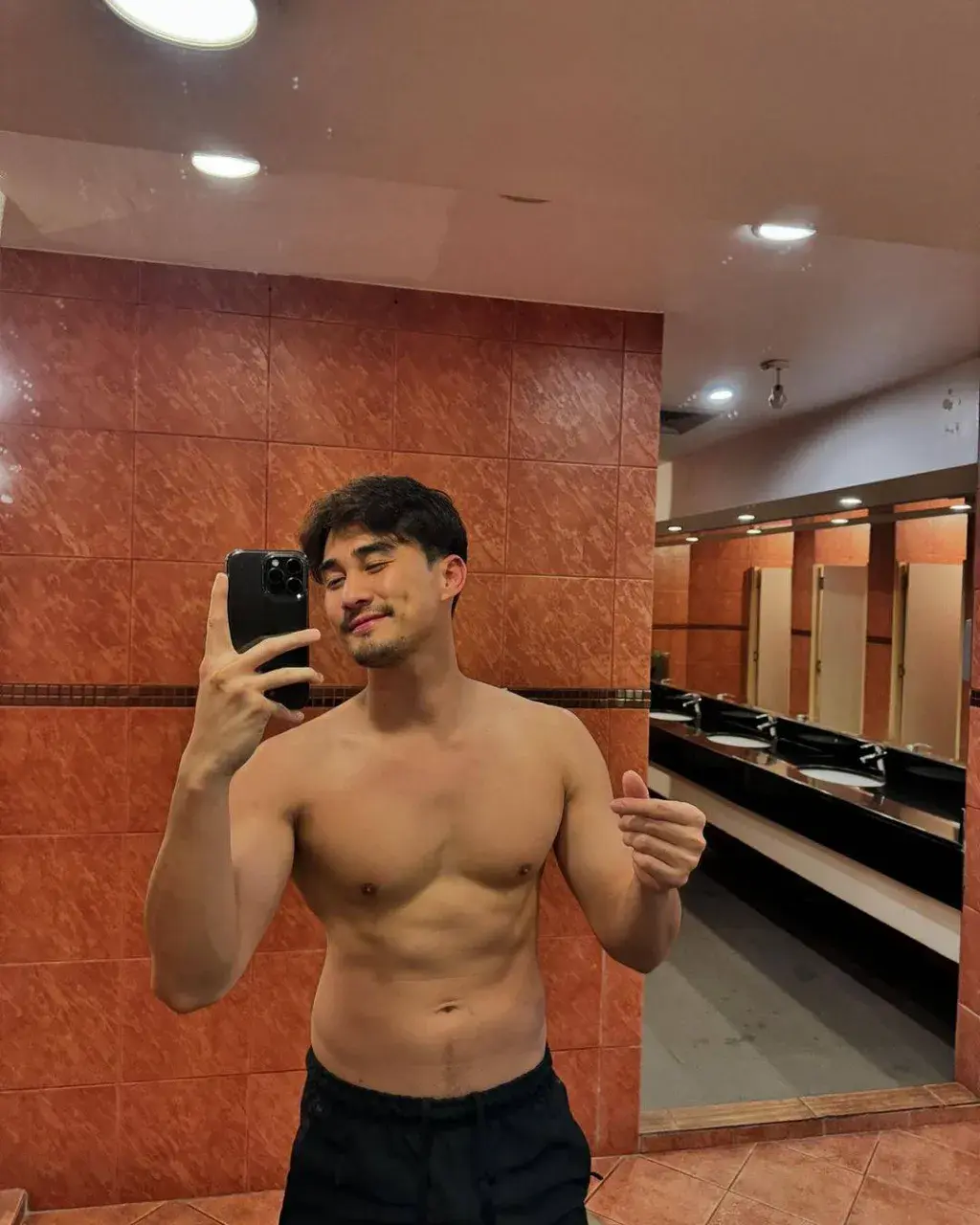 แซ่บตัวพ่อออ