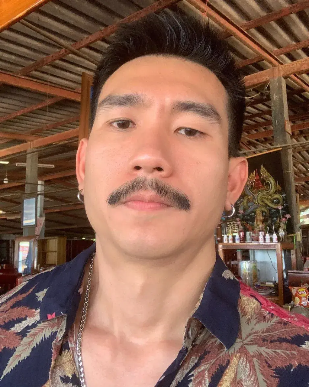 ยอมทุกทาง